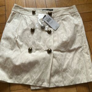 New- BCBG canvas skirt!